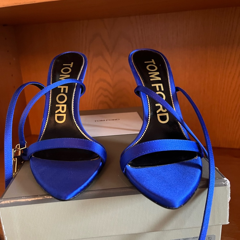 Authenthic blue tom ford silk sandals size 37.5 worne once